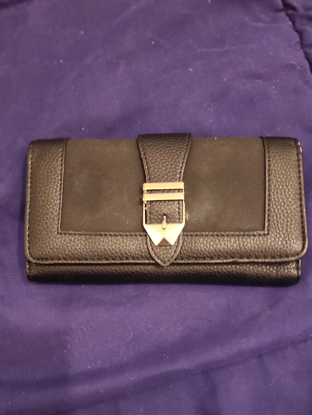 😎Black Leather Buckle-Accent Women's Wallet